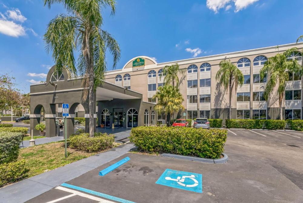 La Quinta by Wyndham Miami Lakes